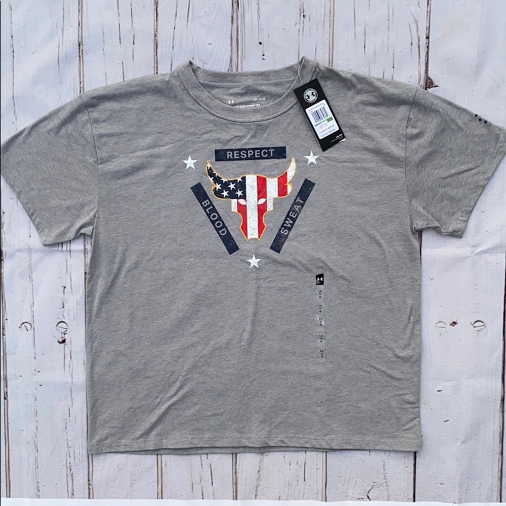 Under Armour T-shirt